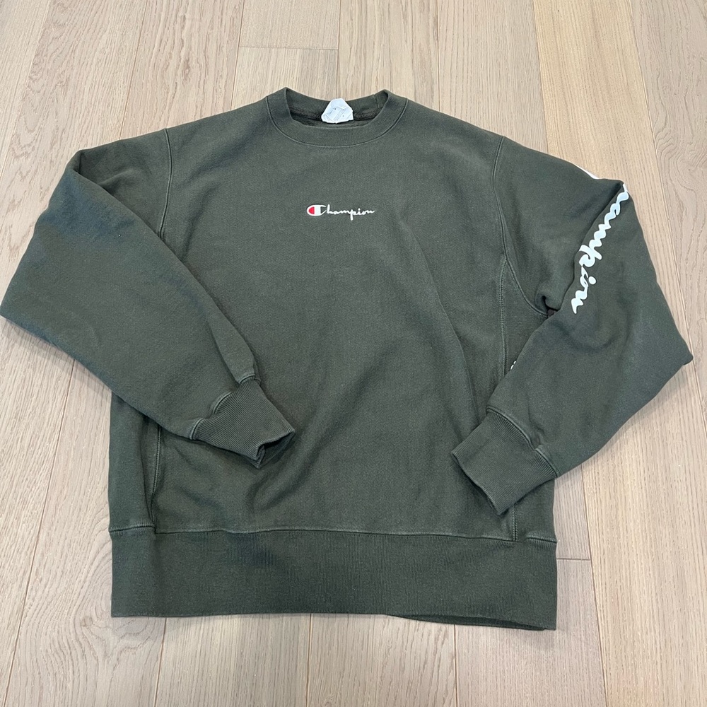 Crewneck sweatshirt